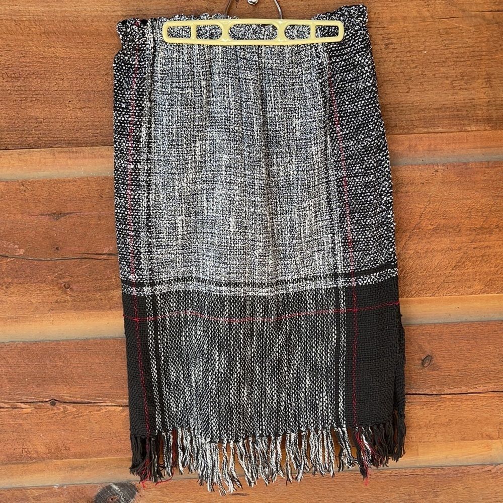 Judi Gaston Hand Woven Contemporary Fibers Fabric Art Skirt & Blazer Set - Picture 14 of 16